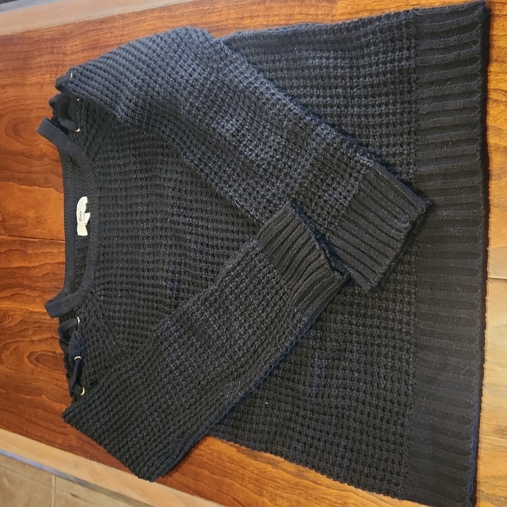 Women's black Zoey sweater size L